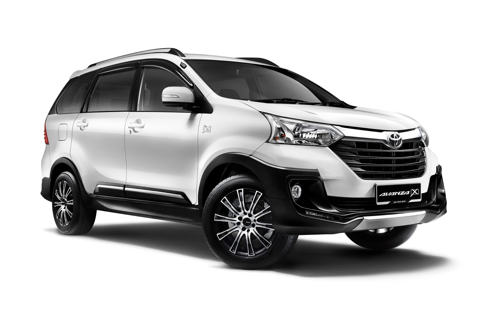 https://local-life-files.s3.us-east-1.amazonaws.com/1756450184305-TOYOTA AVANA.jpg